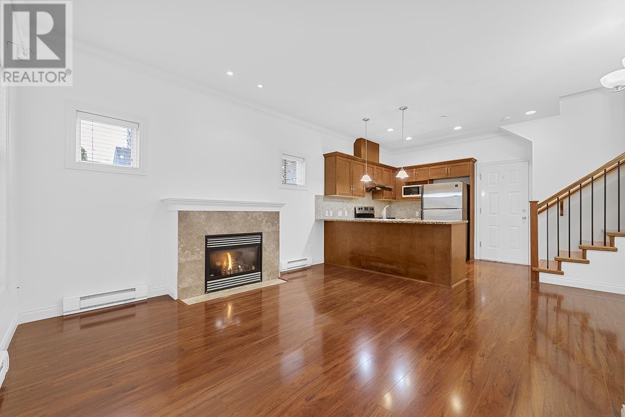 Listing Picture 6 of 27 : 1 8311 NO. 2 ROAD, Richmond / 烈治文 - 魯藝地產 Yvonne Lu Group - MLS Medallion Club Member