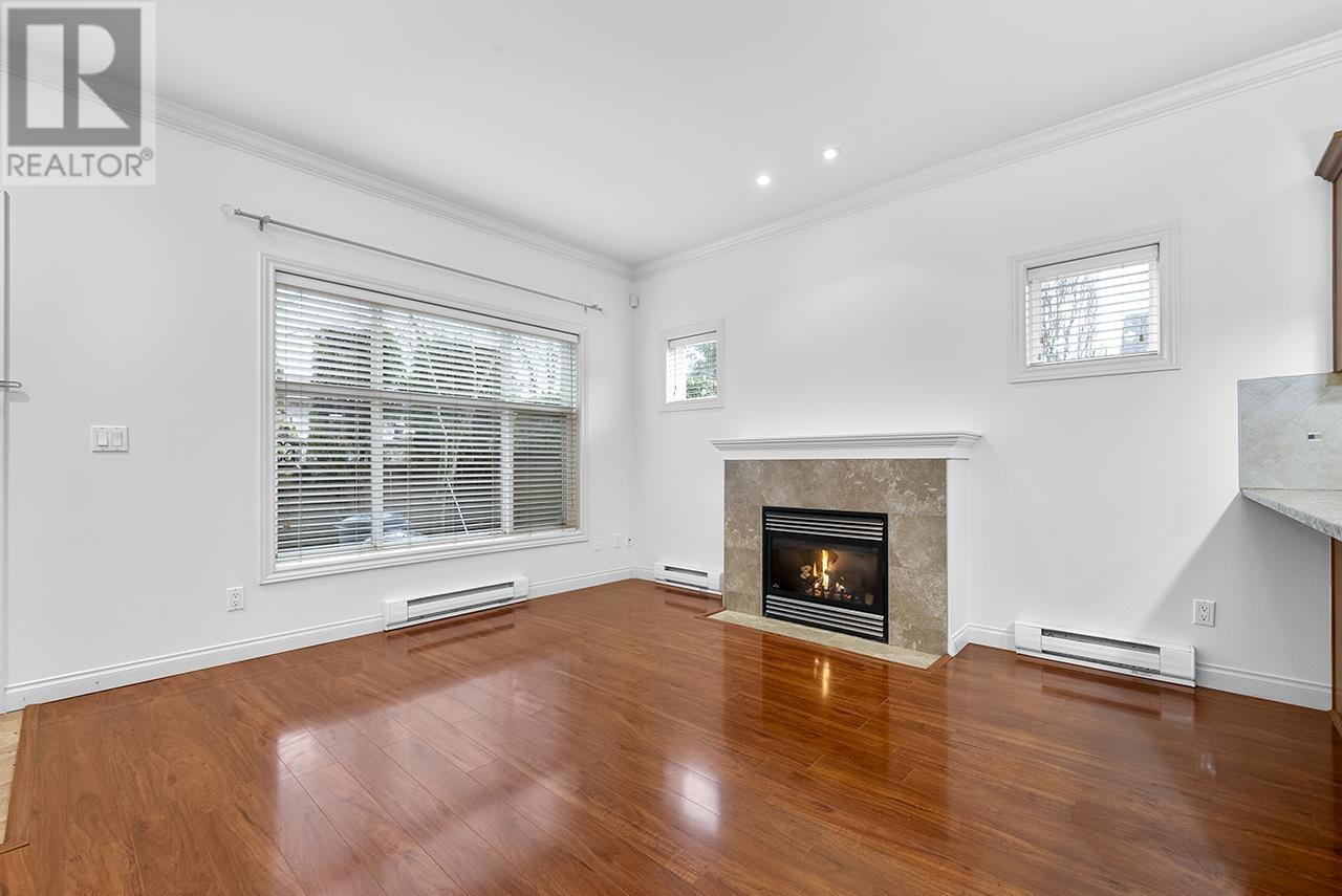 Listing Picture 4 of 27 : 1 8311 NO. 2 ROAD, Richmond / 烈治文 - 魯藝地產 Yvonne Lu Group - MLS Medallion Club Member