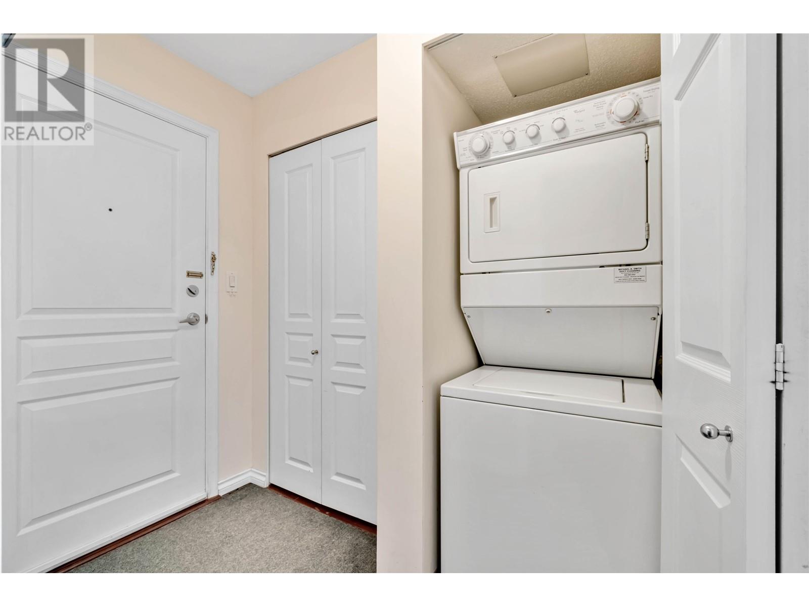 Listing Picture 17 of 27 : 1903 5288 MELBOURNE STREET, Vancouver / 溫哥華 - 魯藝地產 Yvonne Lu Group - MLS Medallion Club Member