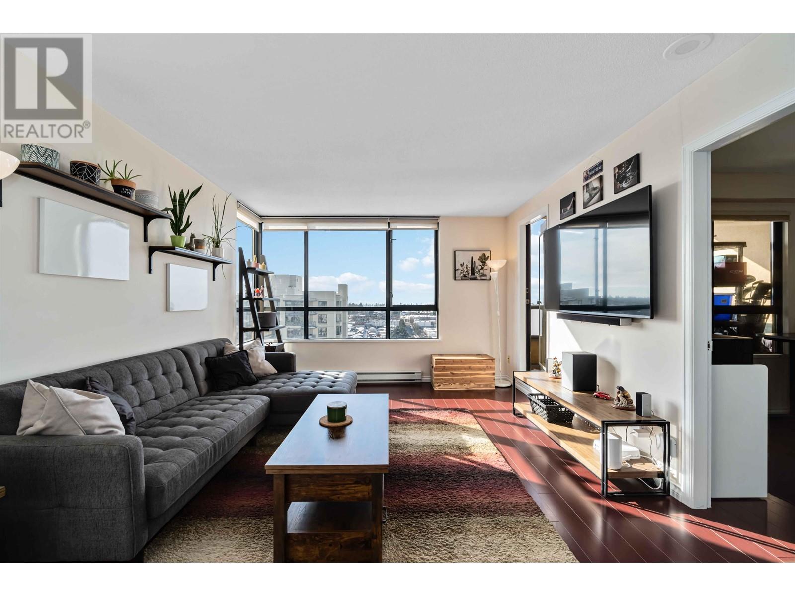 Listing Picture 5 of 27 : 1903 5288 MELBOURNE STREET, Vancouver / 溫哥華 - 魯藝地產 Yvonne Lu Group - MLS Medallion Club Member