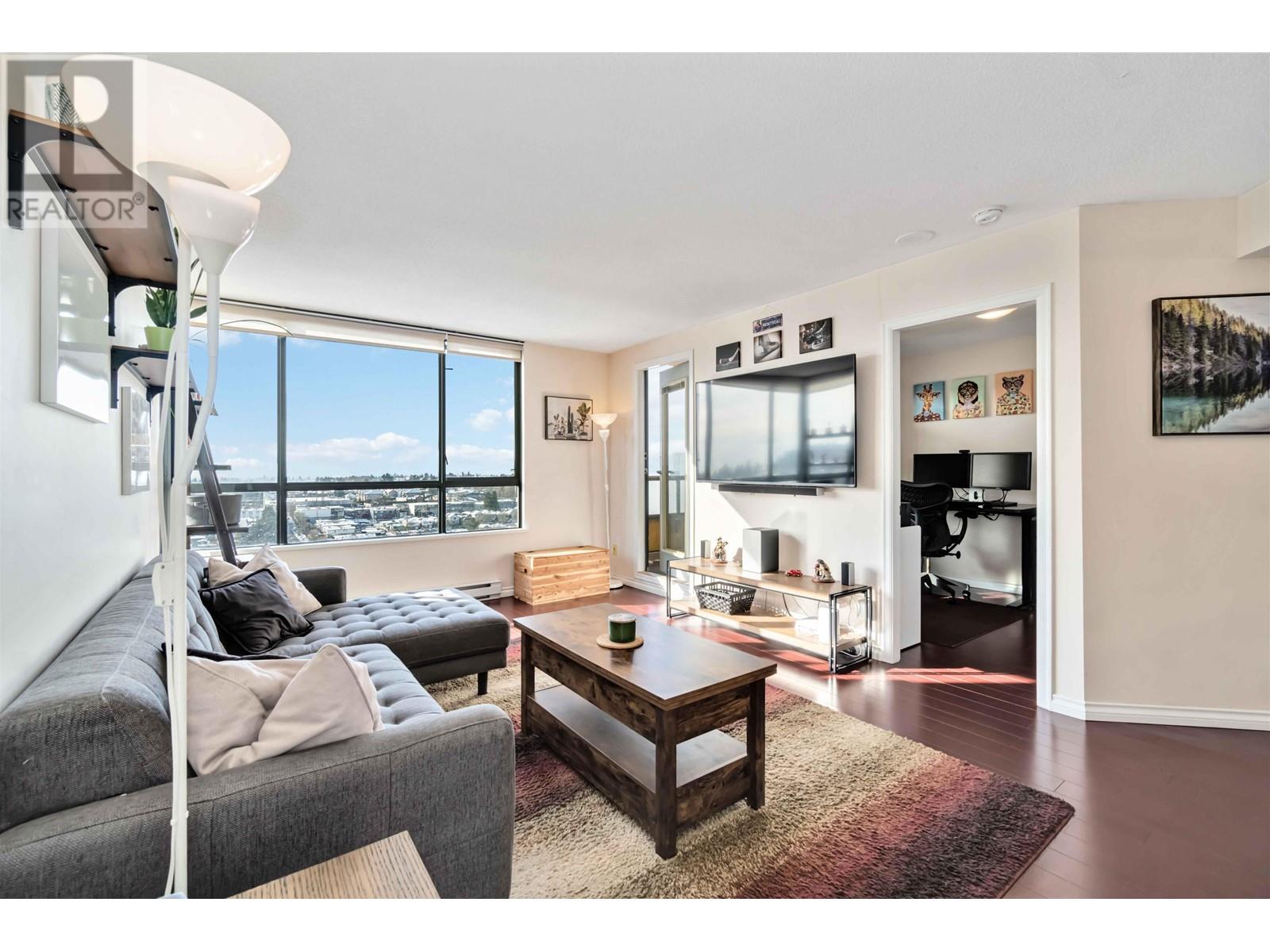 Listing Picture 2 of 27 : 1903 5288 MELBOURNE STREET, Vancouver / 溫哥華 - 魯藝地產 Yvonne Lu Group - MLS Medallion Club Member