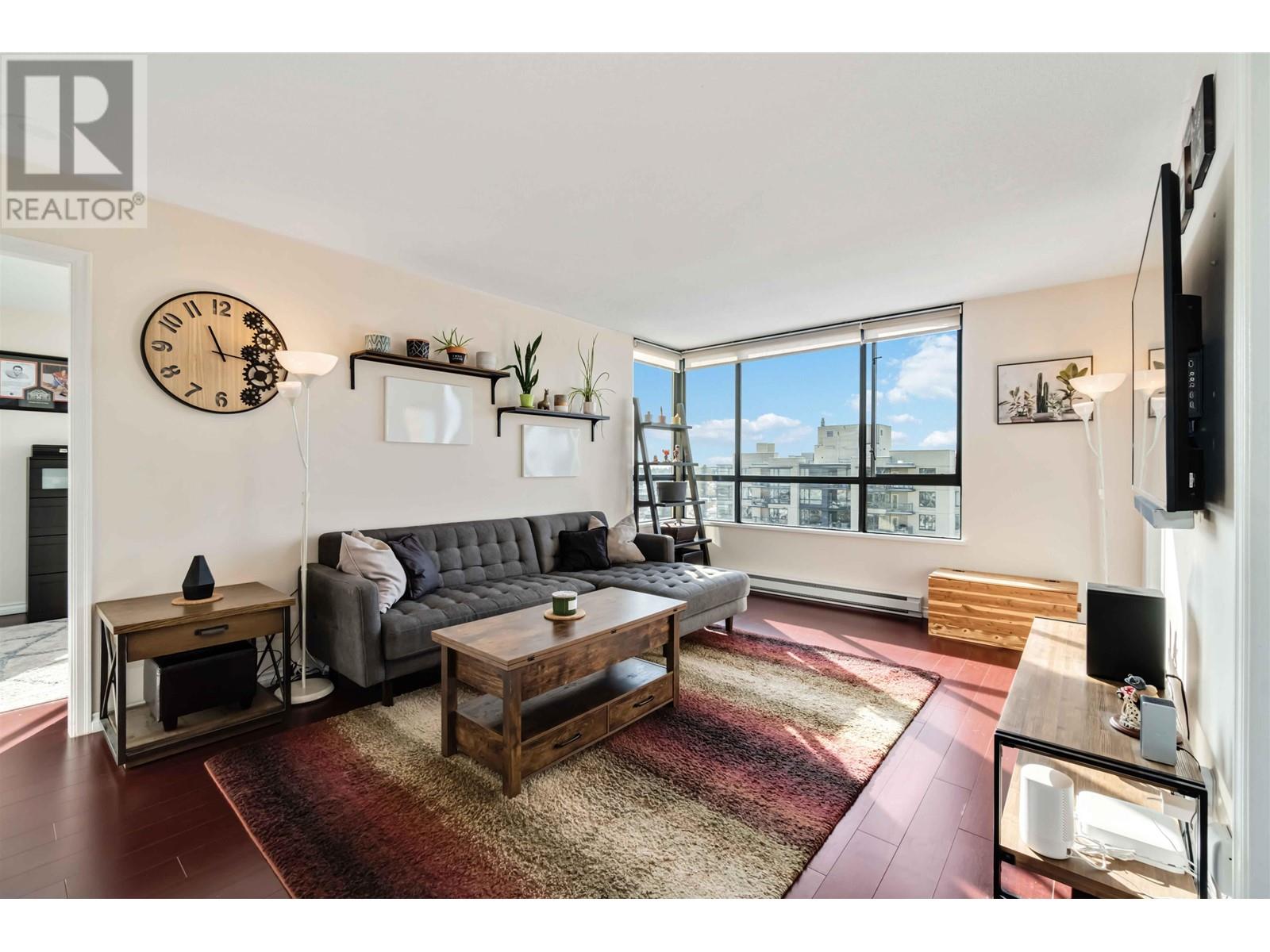 Listing Picture 3 of 27 : 1903 5288 MELBOURNE STREET, Vancouver / 溫哥華 - 魯藝地產 Yvonne Lu Group - MLS Medallion Club Member