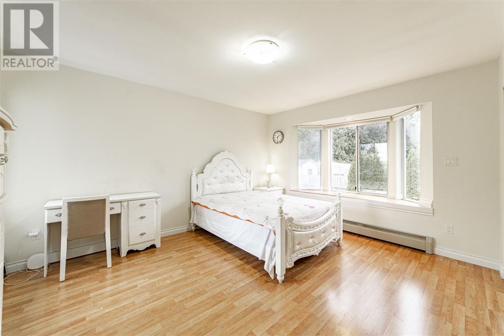 5843 Carson Street, Burnaby, British Columbia  V5J 2Z7 - Photo 27 - R2969508