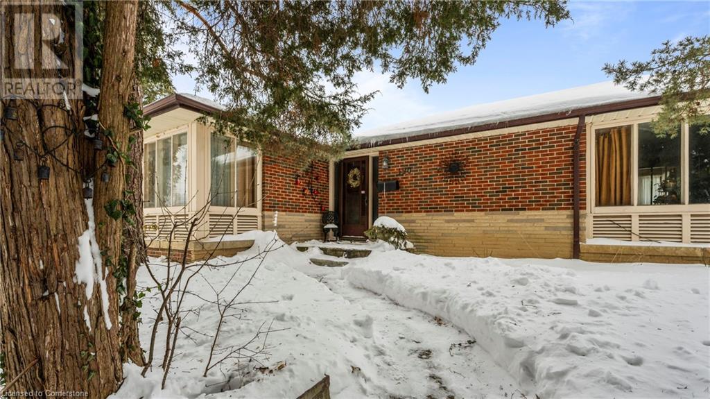 Property at 190 ERINDALE Avenue image 2