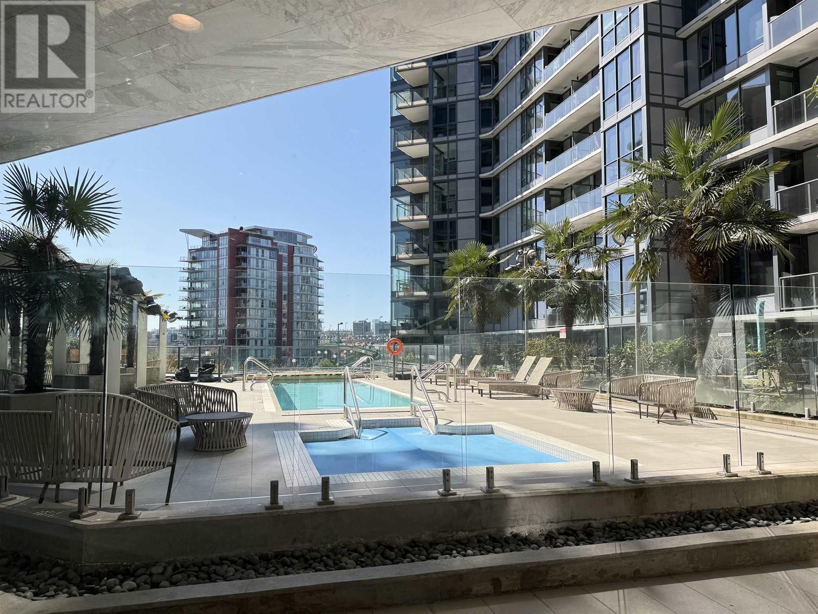 Listing Picture 11 of 20 : 1755 38 SMITHE STREET, Vancouver / 溫哥華 - 魯藝地產 Yvonne Lu Group - MLS Medallion Club Member