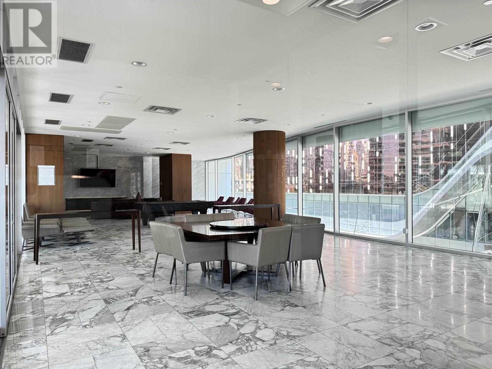 Listing Picture 12 of 20 : 1755 38 SMITHE STREET, Vancouver / 溫哥華 - 魯藝地產 Yvonne Lu Group - MLS Medallion Club Member