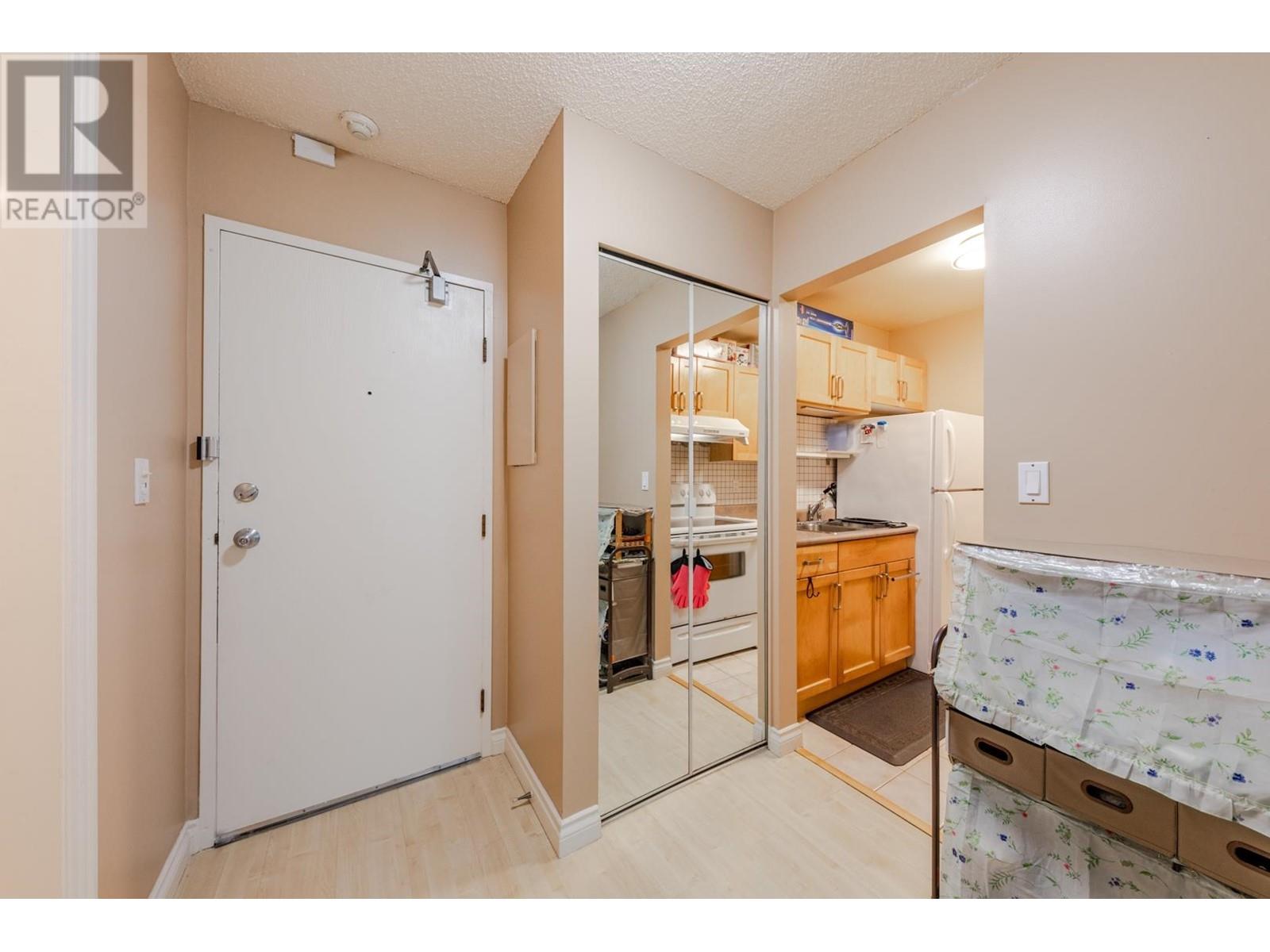 302 8870 Citation Drive, Richmond, British Columbia  V6Y 3A3 - Photo 7 - R2967573