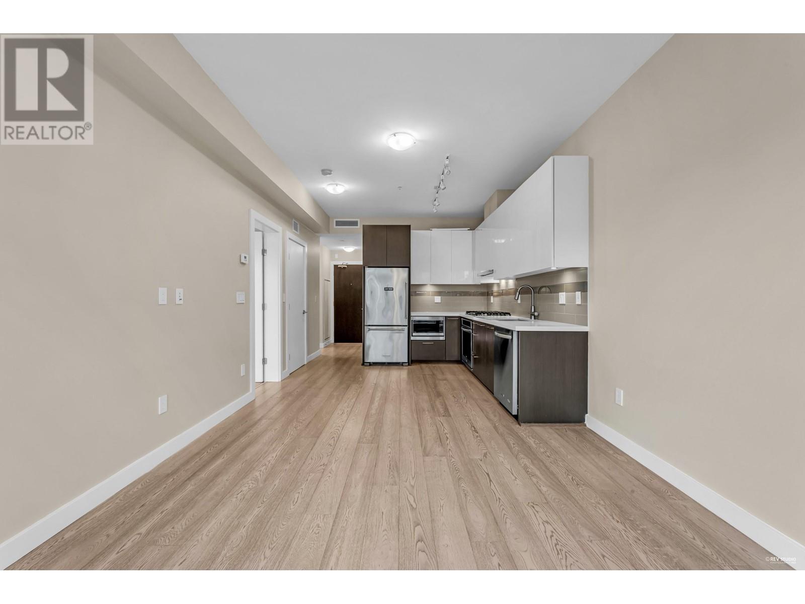 Listing Picture 20 of 31 : 305 5399 CEDARBRIDGE WAY, Richmond / 烈治文 - 魯藝地產 Yvonne Lu Group - MLS Medallion Club Member