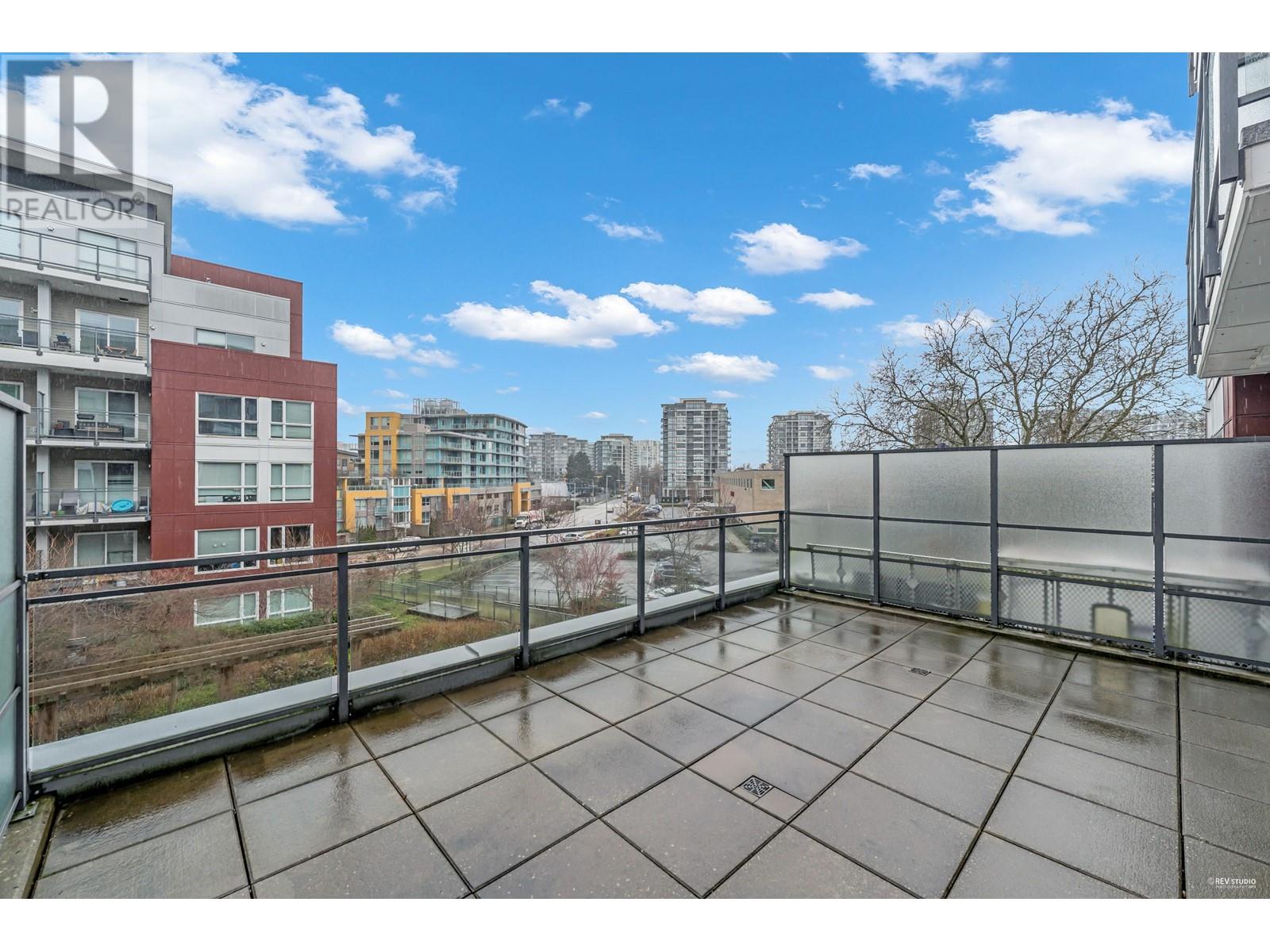Listing Picture 23 of 31 : 305 5399 CEDARBRIDGE WAY, Richmond / 烈治文 - 魯藝地產 Yvonne Lu Group - MLS Medallion Club Member