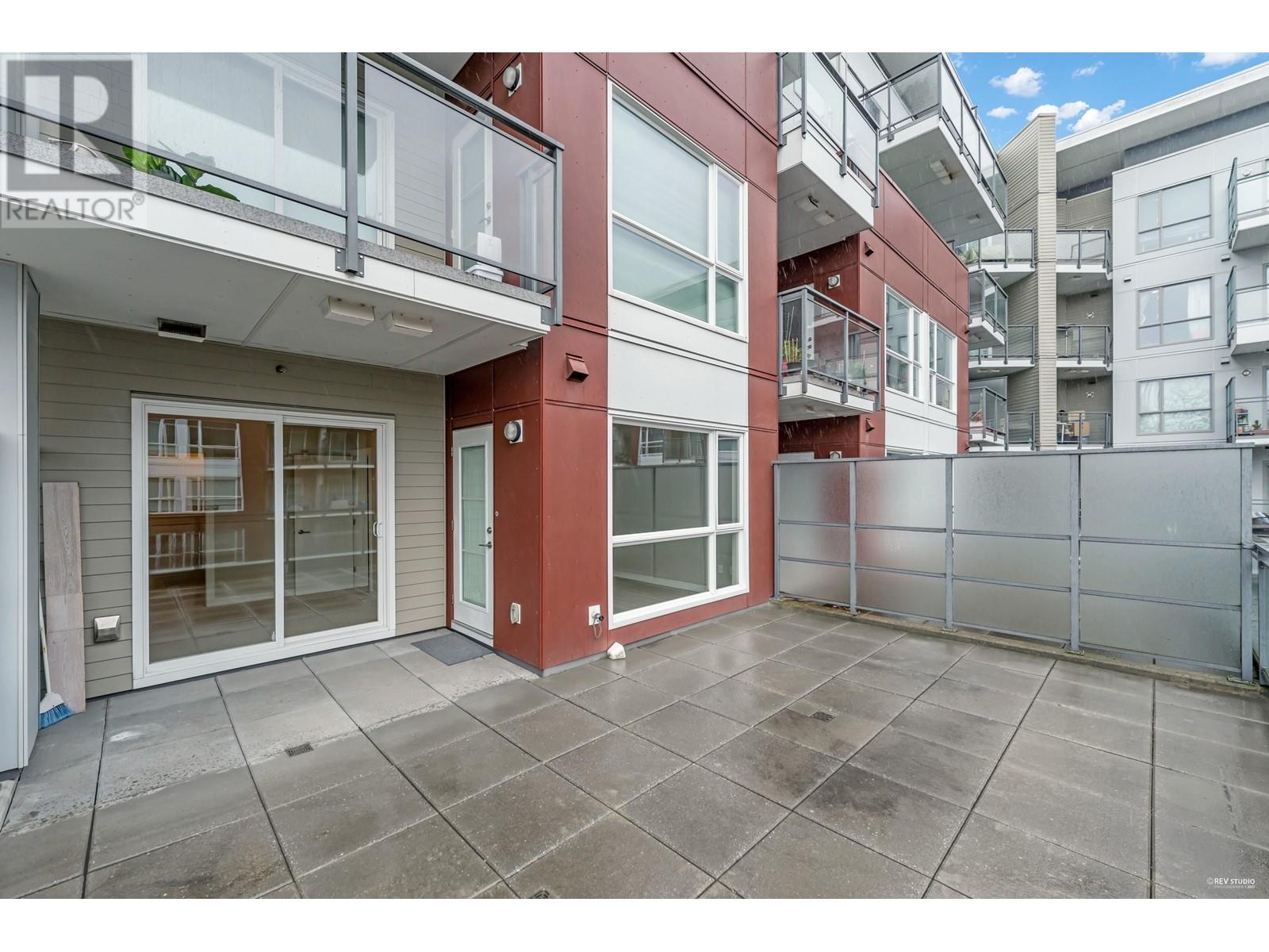 Listing Picture 24 of 31 : 305 5399 CEDARBRIDGE WAY, Richmond / 烈治文 - 魯藝地產 Yvonne Lu Group - MLS Medallion Club Member