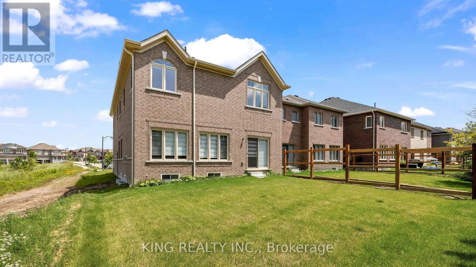 Property at 114 HERITAGE STREET image 4