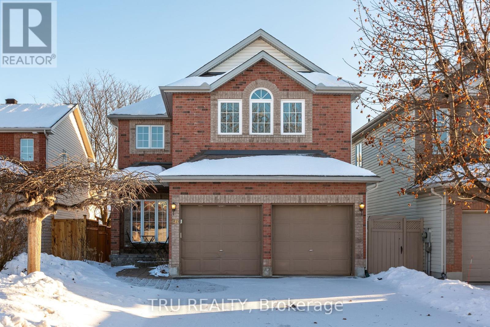 Property at 28 BOREALIS CRESCENT image 1
