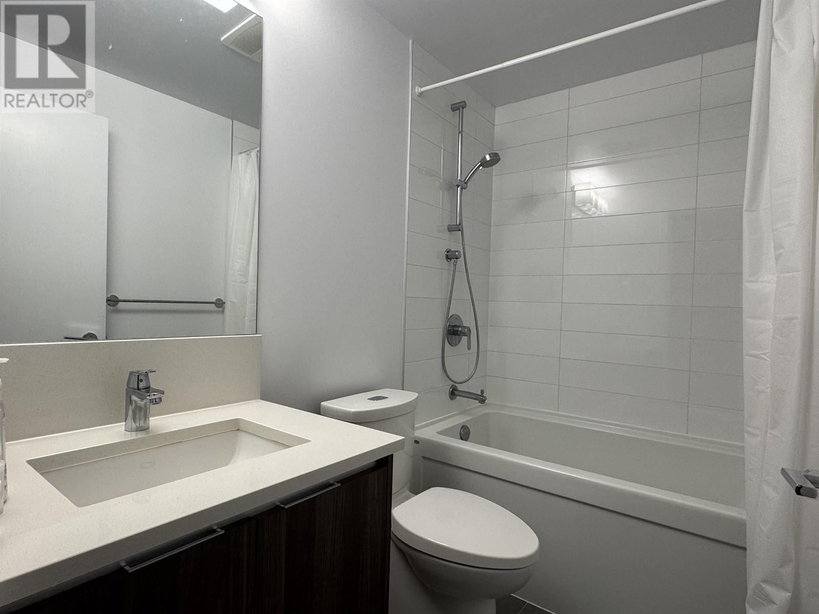 Listing Picture 9 of 20 : 3503 4900 LENNOX LANE, Burnaby / 本拿比 - 魯藝地產 Yvonne Lu Group - MLS Medallion Club Member