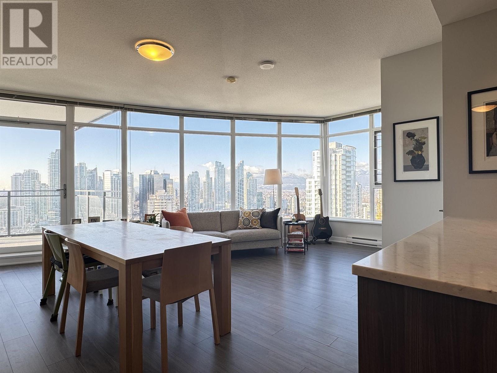 3503 4900 LENNOX LANE, Burnaby