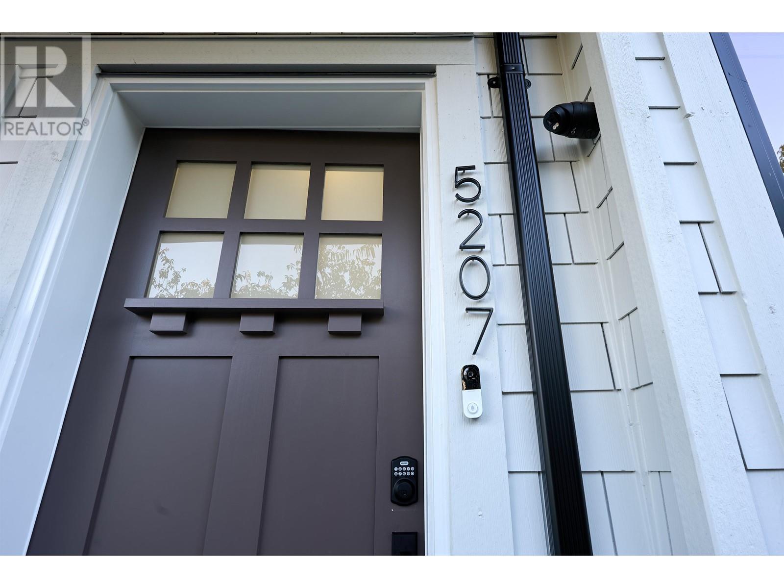 5207 Hoy Street, Vancouver, British Columbia  V5R 4N9 - Photo 2 - R2969463