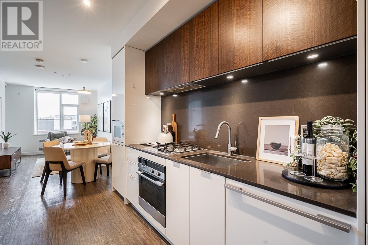 Listing Picture 13 of 40 : 502 209 E 7TH AVENUE, Vancouver / 溫哥華 - 魯藝地產 Yvonne Lu Group - MLS Medallion Club Member