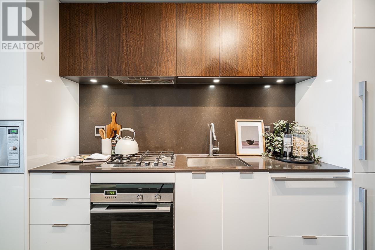 Listing Picture 14 of 40 : 502 209 E 7TH AVENUE, Vancouver / 溫哥華 - 魯藝地產 Yvonne Lu Group - MLS Medallion Club Member