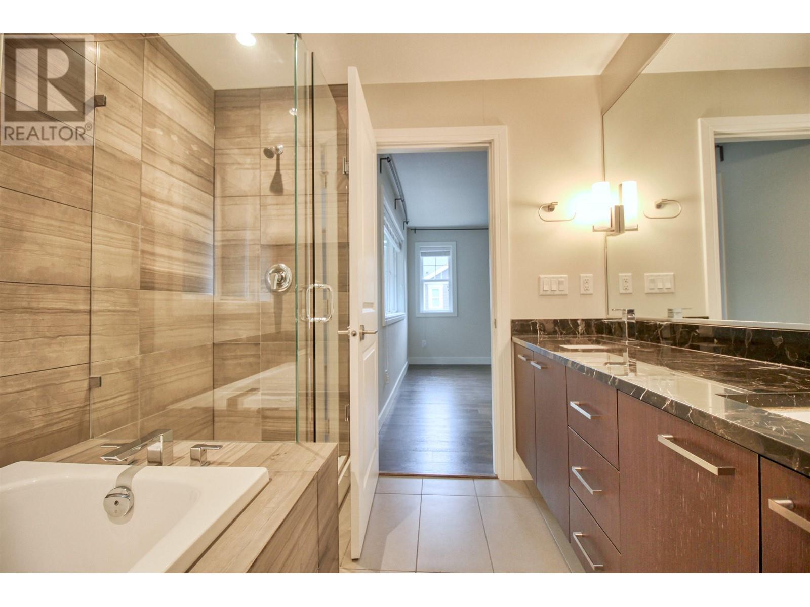 Listing Picture 26 of 35 : 11 7288 BLUNDELL ROAD, Richmond / 烈治文 - 魯藝地產 Yvonne Lu Group - MLS Medallion Club Member