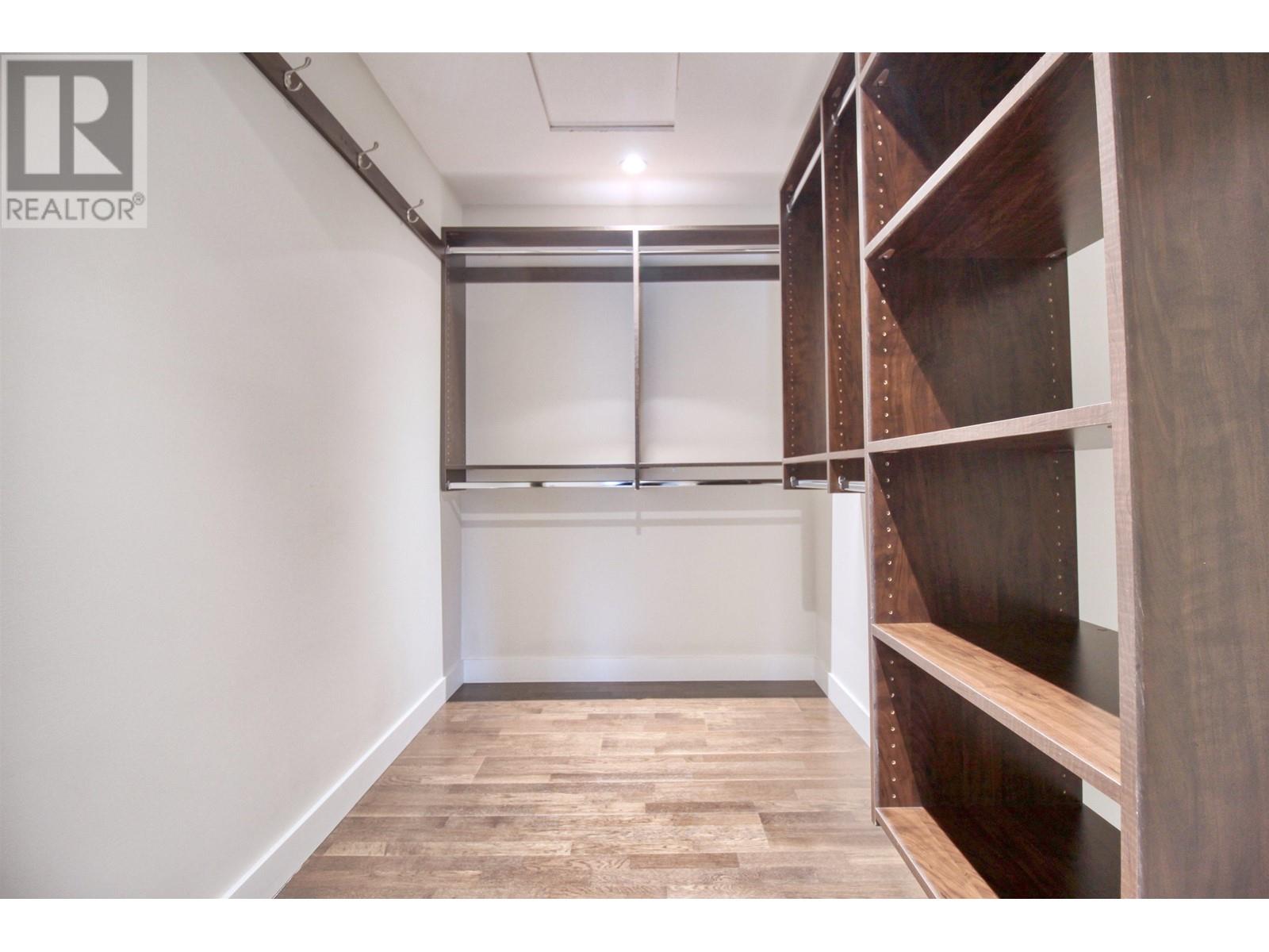 Listing Picture 23 of 35 : 11 7288 BLUNDELL ROAD, Richmond / 烈治文 - 魯藝地產 Yvonne Lu Group - MLS Medallion Club Member
