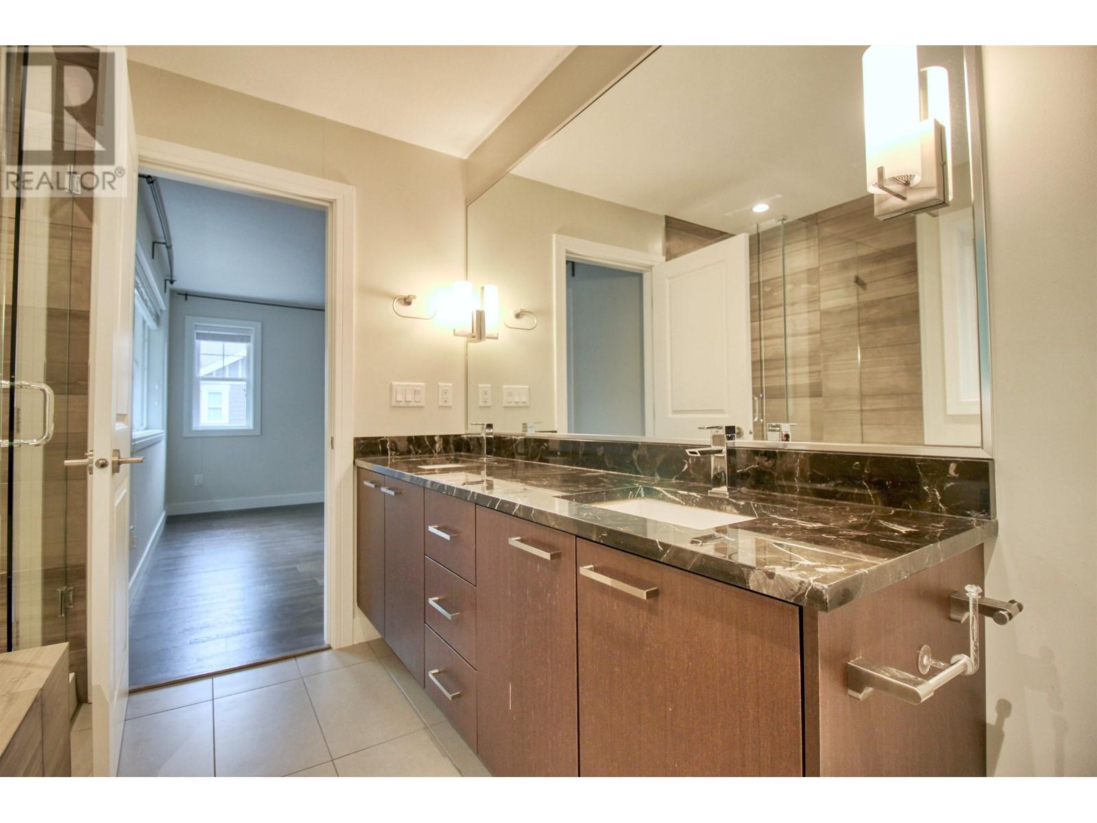 Listing Picture 28 of 35 : 11 7288 BLUNDELL ROAD, Richmond / 烈治文 - 魯藝地產 Yvonne Lu Group - MLS Medallion Club Member
