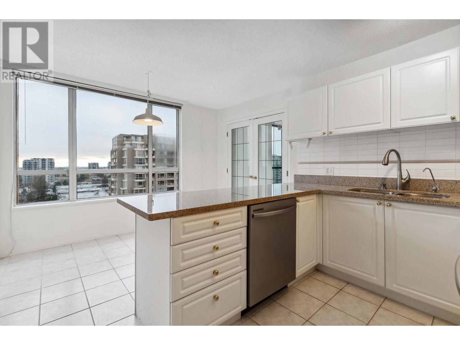 Listing Picture 5 of 35 : 1101 8280 WESTMINSTER HIGHWAY, Richmond / 烈治文 - 魯藝地產 Yvonne Lu Group - MLS Medallion Club Member