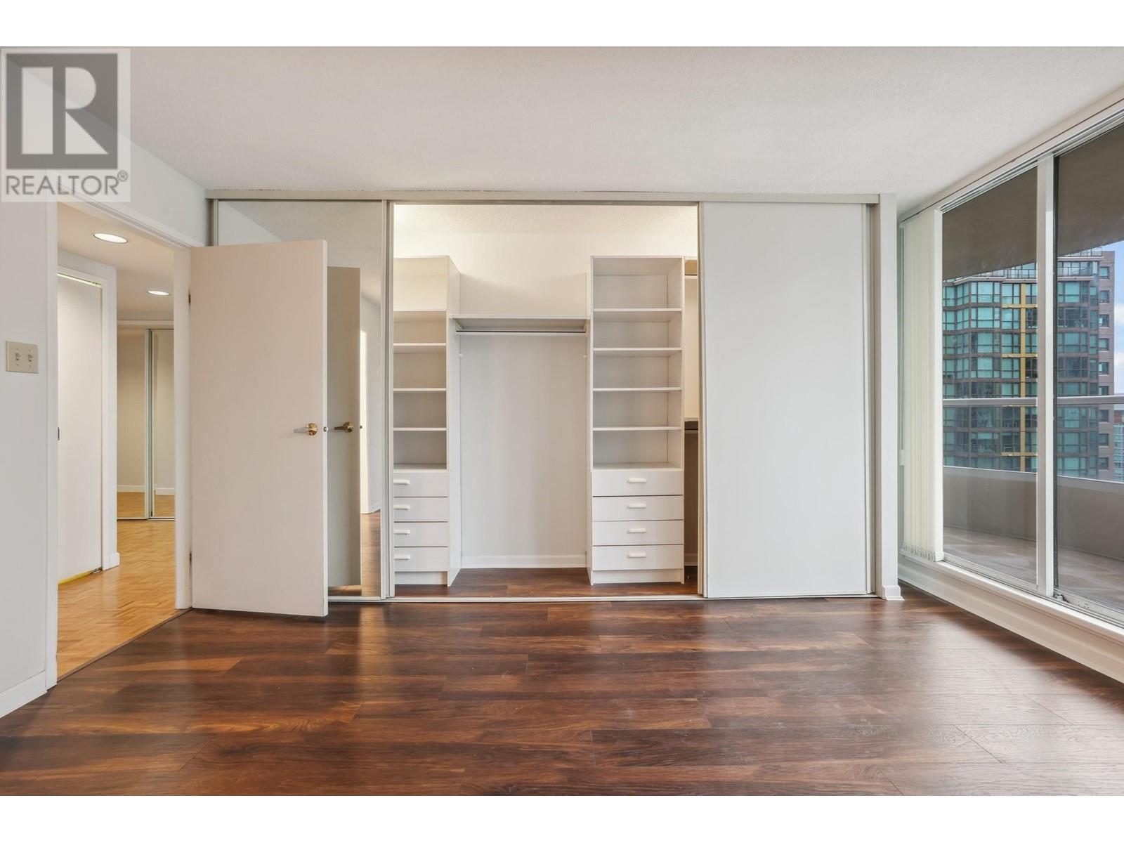 Listing Picture 12 of 25 : 1501 717 JERVIS STREET, Vancouver / 溫哥華 - 魯藝地產 Yvonne Lu Group - MLS Medallion Club Member