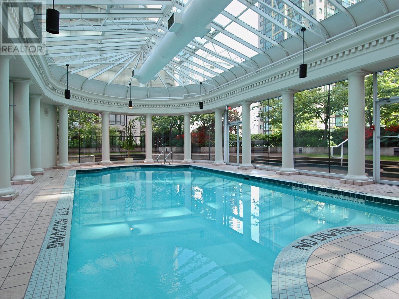 Listing Picture 24 of 25 : 1501 717 JERVIS STREET, Vancouver / 溫哥華 - 魯藝地產 Yvonne Lu Group - MLS Medallion Club Member