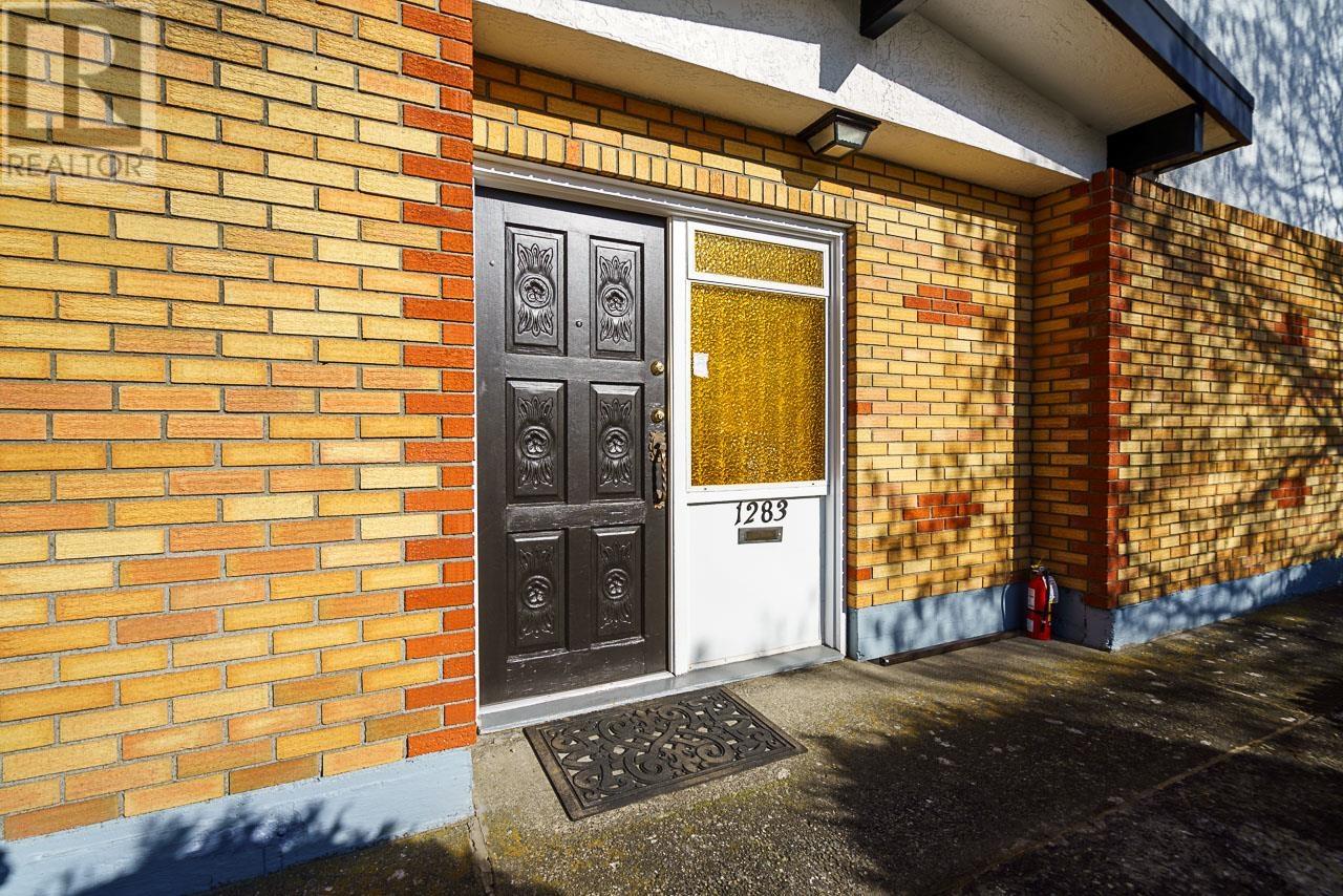 Property at 1283 E 59TH AVENUE image 4