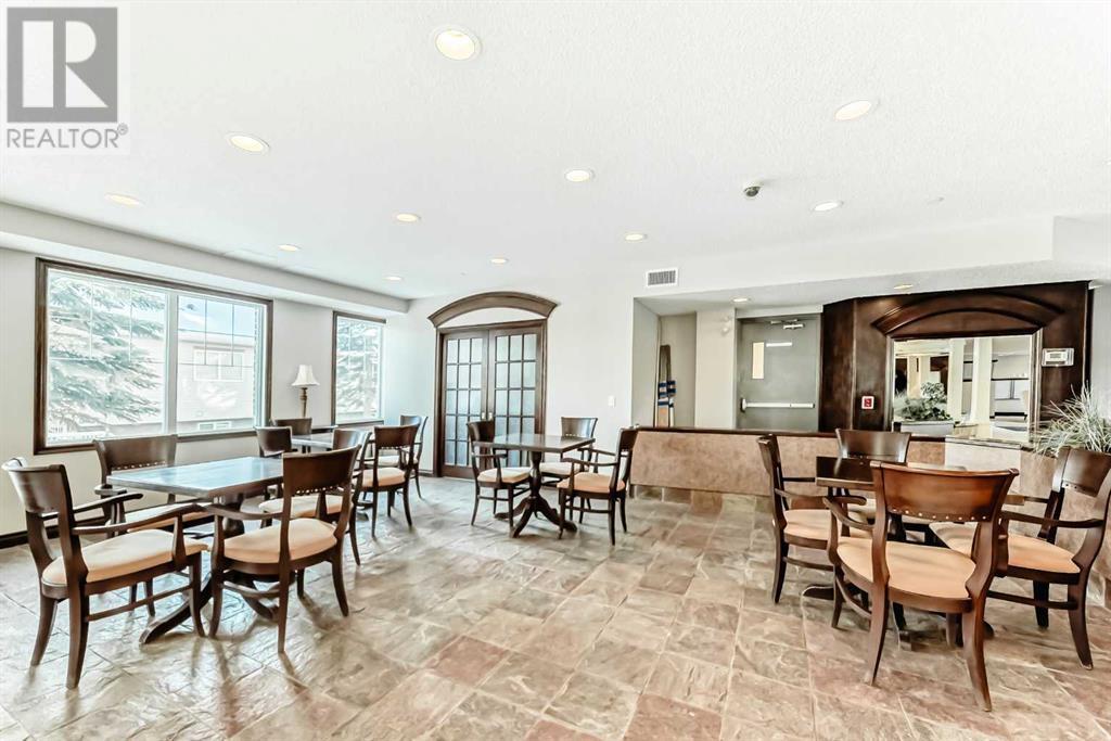 Property at 214, 8 Prestwick Pond Terrace SE image 5