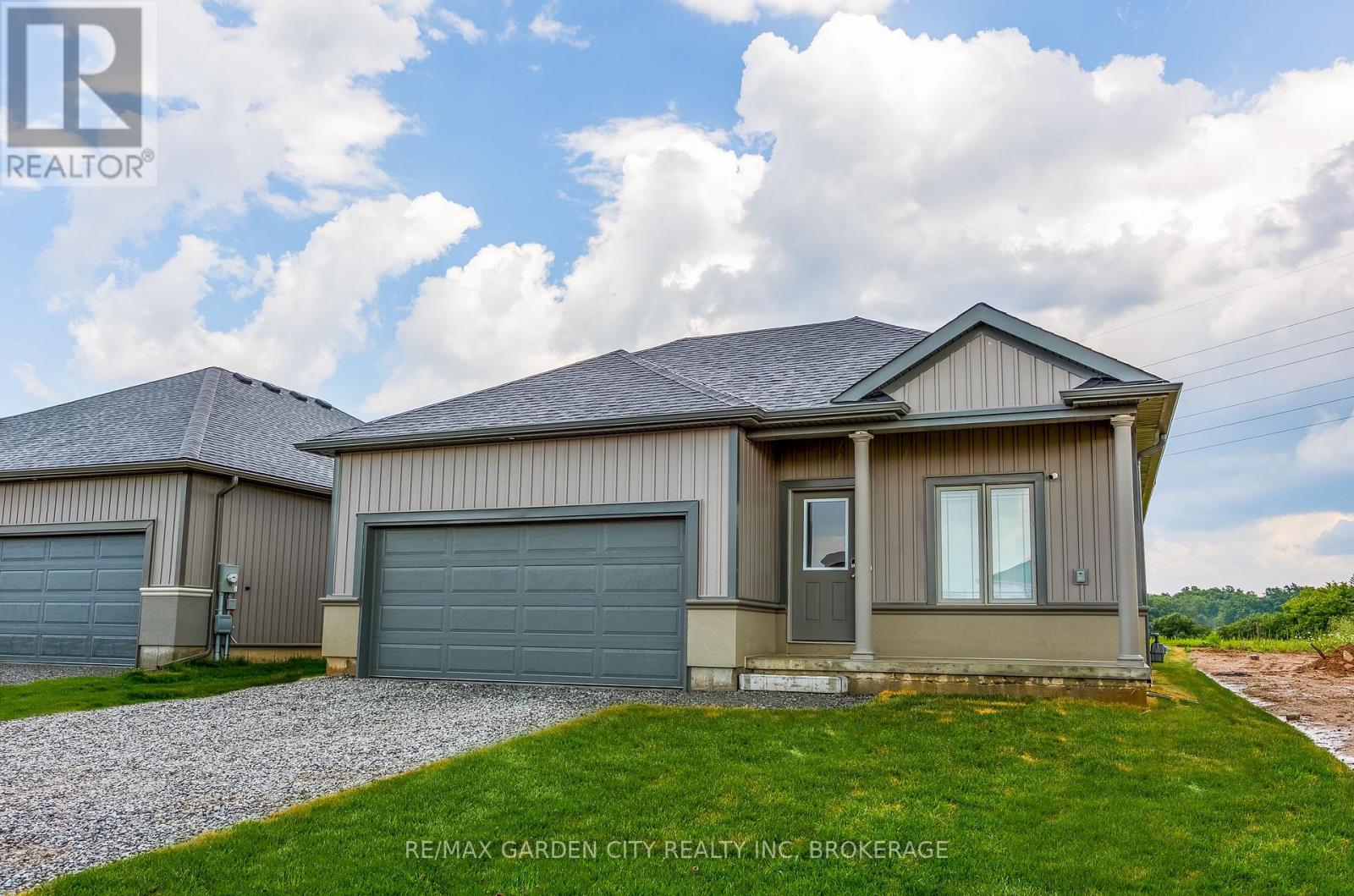 Property at 34 BOUNTY AVENUE image 2