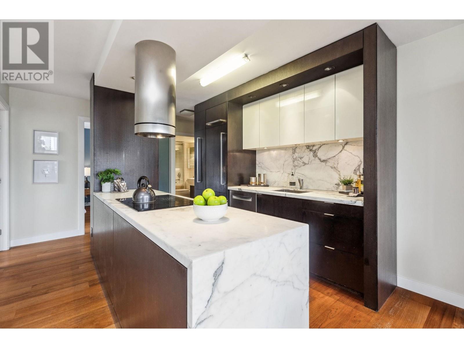 706 1816 Haro Street, Vancouver, British Columbia  V6G 2Y7 - Photo 2 - R2969073