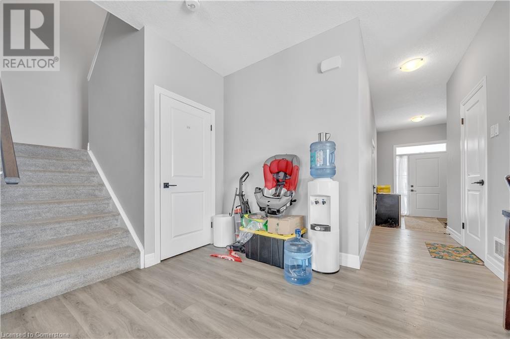 154 Otterbein Road, Kitchener, Ontario  N2B 0A8 - Photo 11 - 40699820