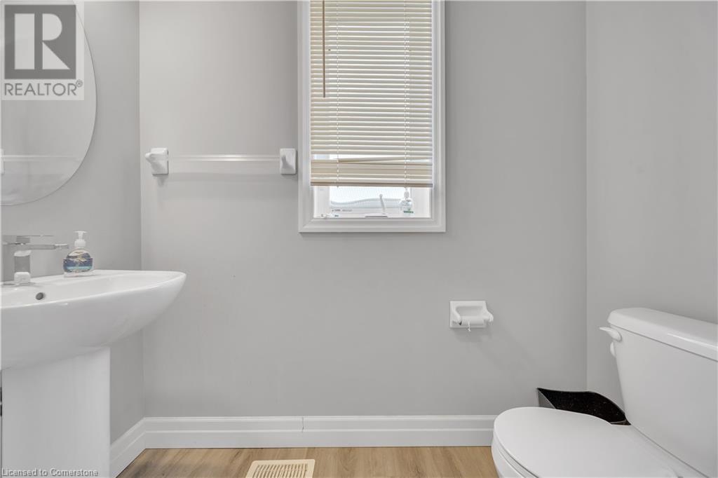 154 Otterbein Road, Kitchener, Ontario  N2B 0A8 - Photo 10 - 40699820