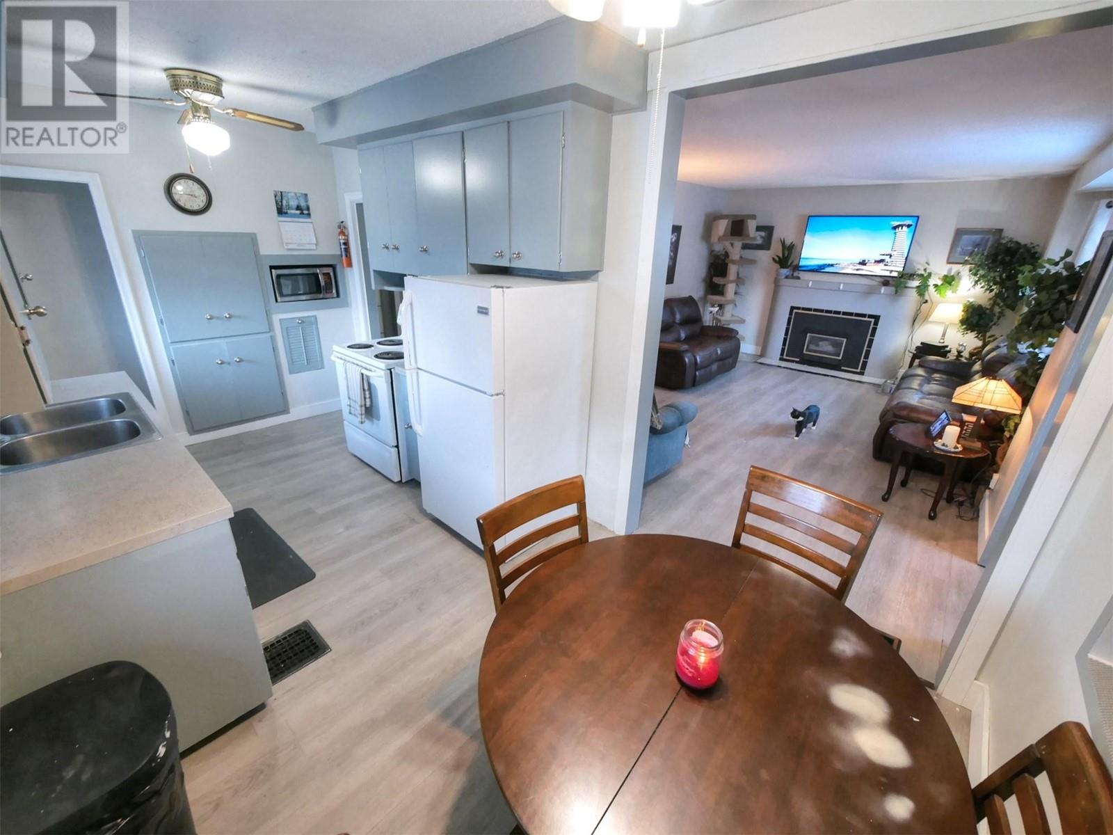 Property at 1683 Bailey Street image 3