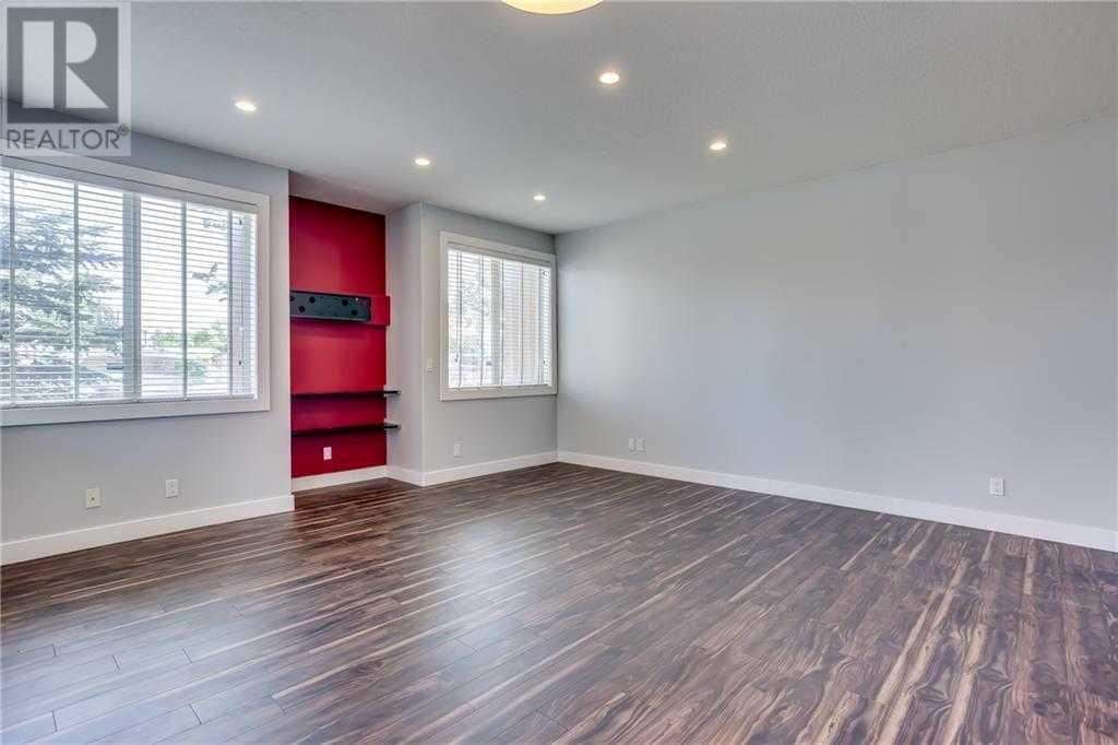 Property at 103, 320 12 Avenue NE image 5
