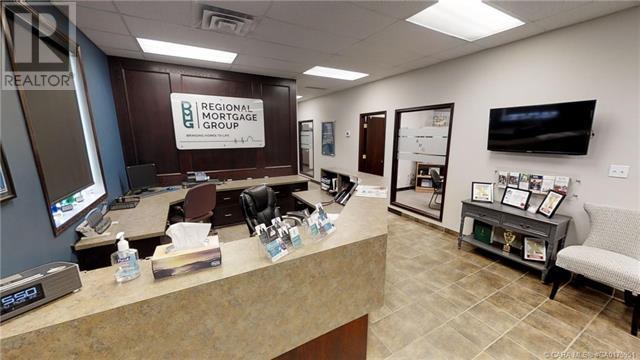 102, 5229 50 Avenue, Red Deer, Alberta  T4N 4B4 - Photo 3 - A2189668