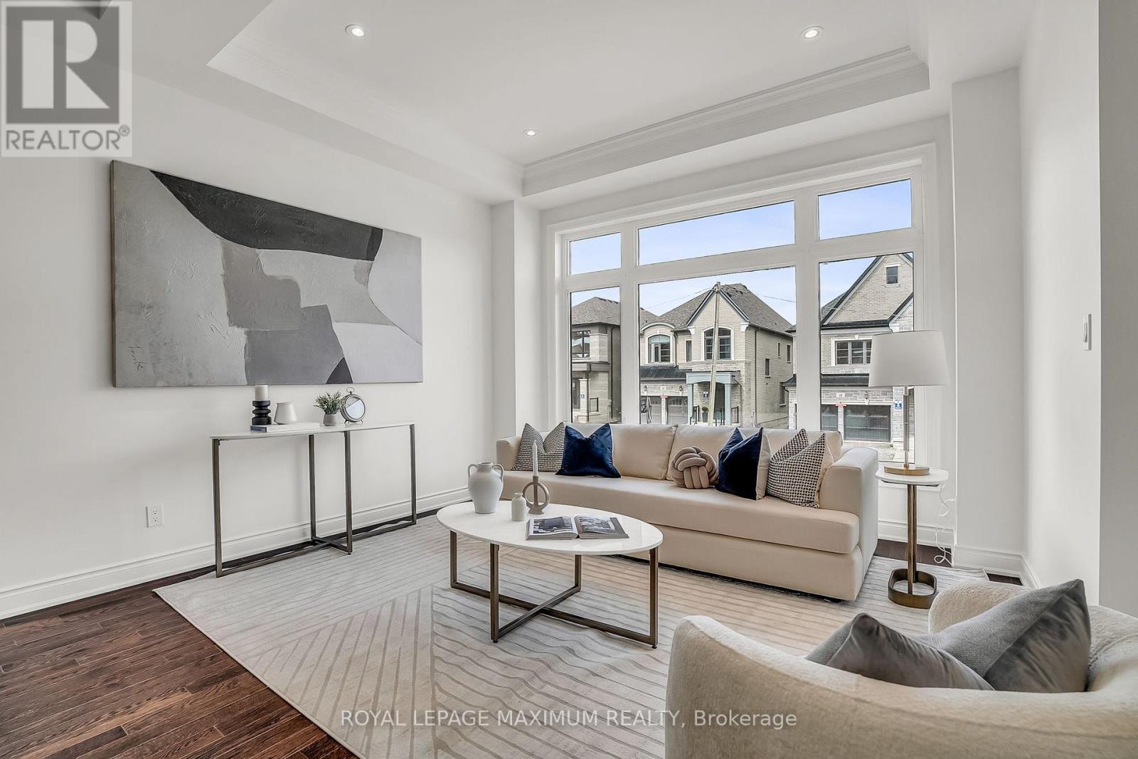 Property at 15 DONSGROVE COURT image 3