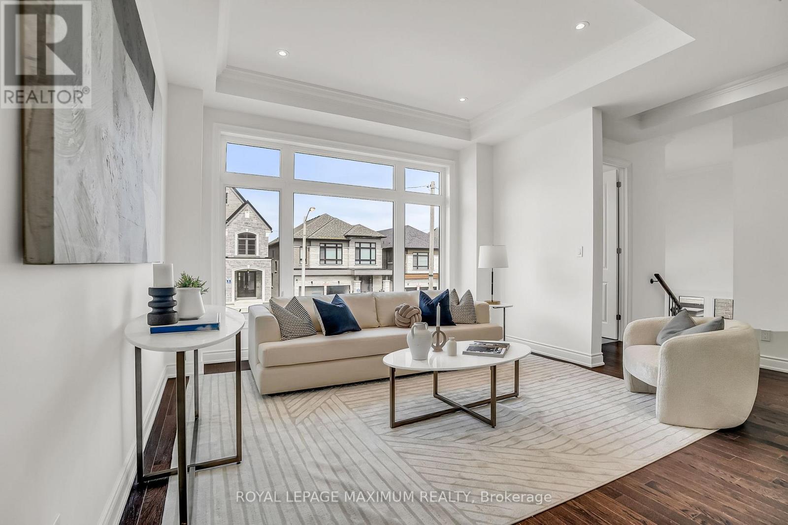 Property at 15 DONSGROVE COURT image 4