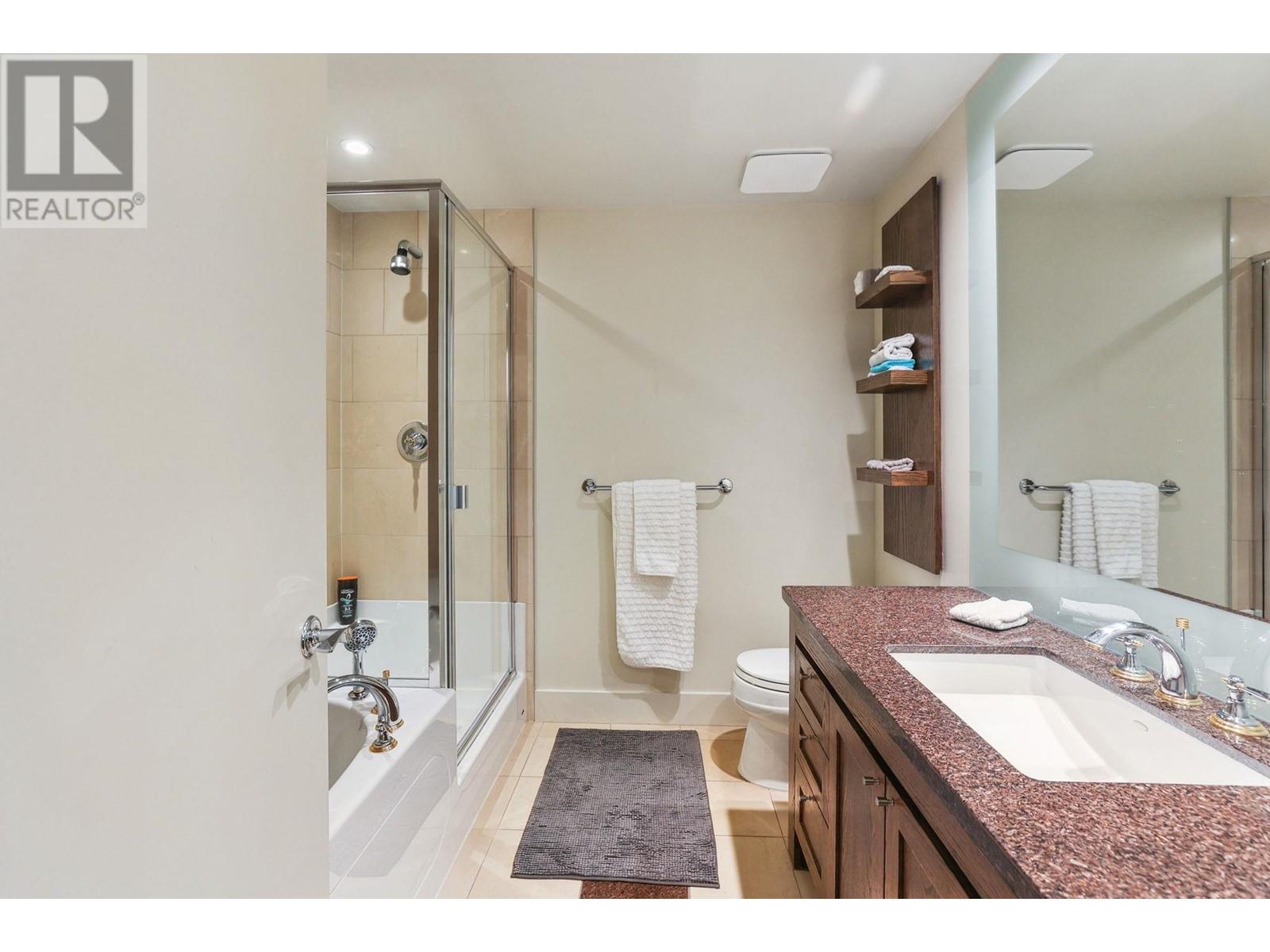 Listing Picture 17 of 38 : 602 1483 HOMER STREET, Vancouver / 溫哥華 - 魯藝地產 Yvonne Lu Group - MLS Medallion Club Member