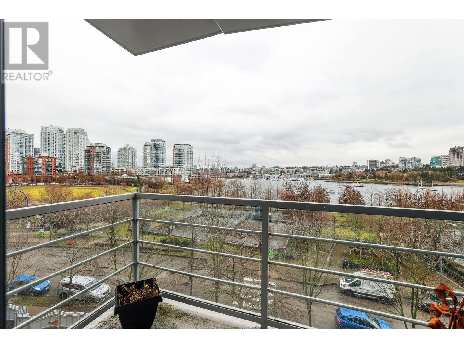 Listing Picture 21 of 38 : 602 1483 HOMER STREET, Vancouver / 溫哥華 - 魯藝地產 Yvonne Lu Group - MLS Medallion Club Member