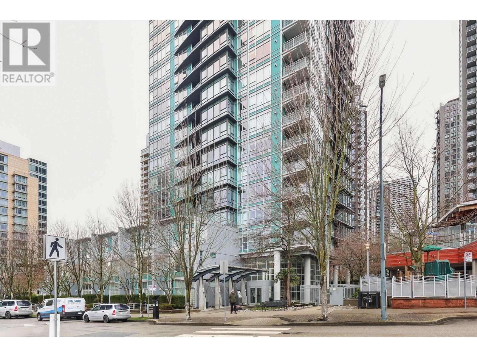 Listing Picture 2 of 38 : 602 1483 HOMER STREET, Vancouver / 溫哥華 - 魯藝地產 Yvonne Lu Group - MLS Medallion Club Member