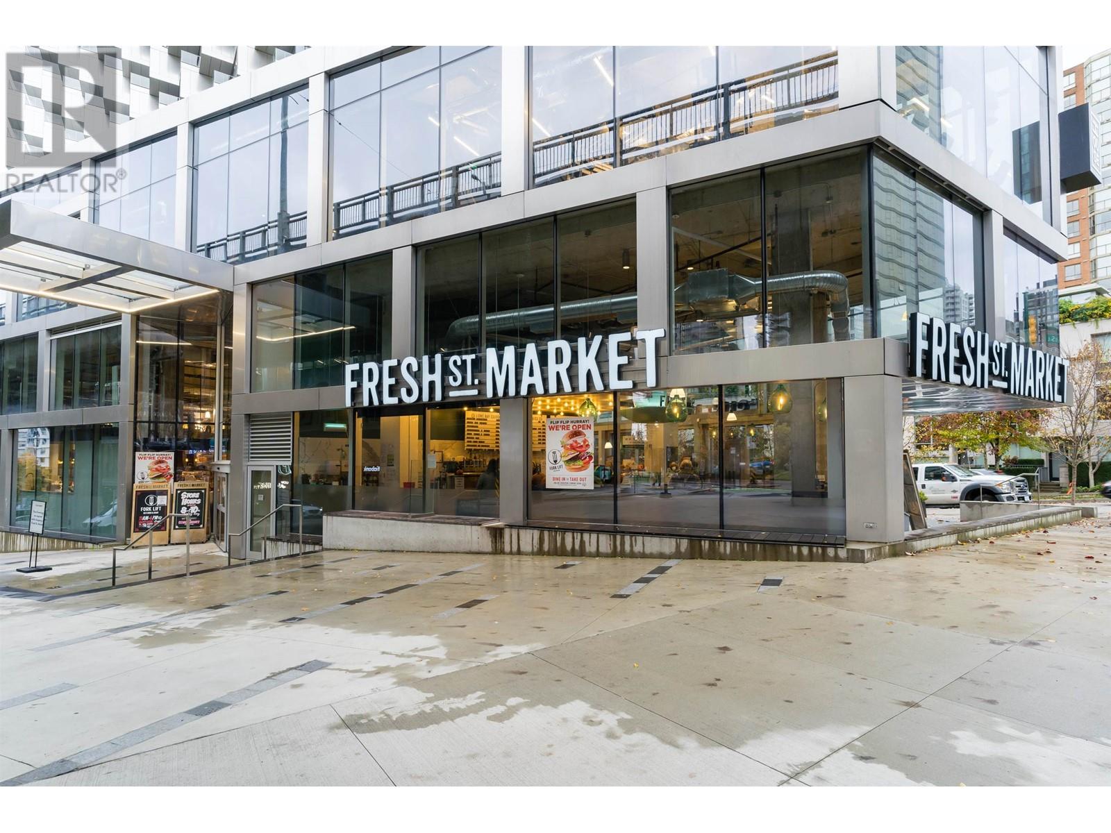 Listing Picture 36 of 38 : 602 1483 HOMER STREET, Vancouver / 溫哥華 - 魯藝地產 Yvonne Lu Group - MLS Medallion Club Member