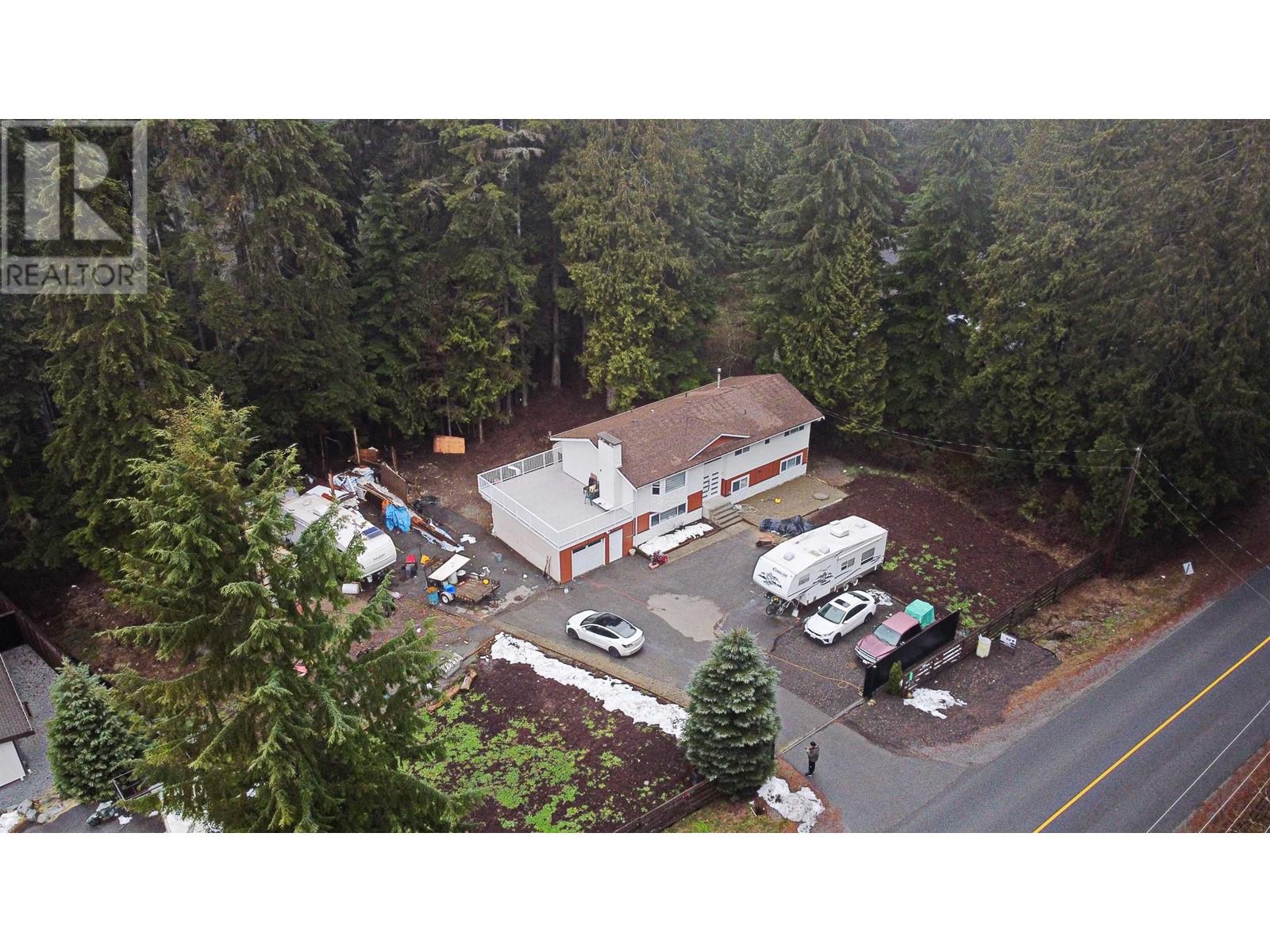 11697 272 Street, Maple Ridge, British Columbia  V2W 1N1 - Photo 2 - R2969309