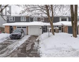 68 GLEDHILL Crescent, Hamilton, Ontario