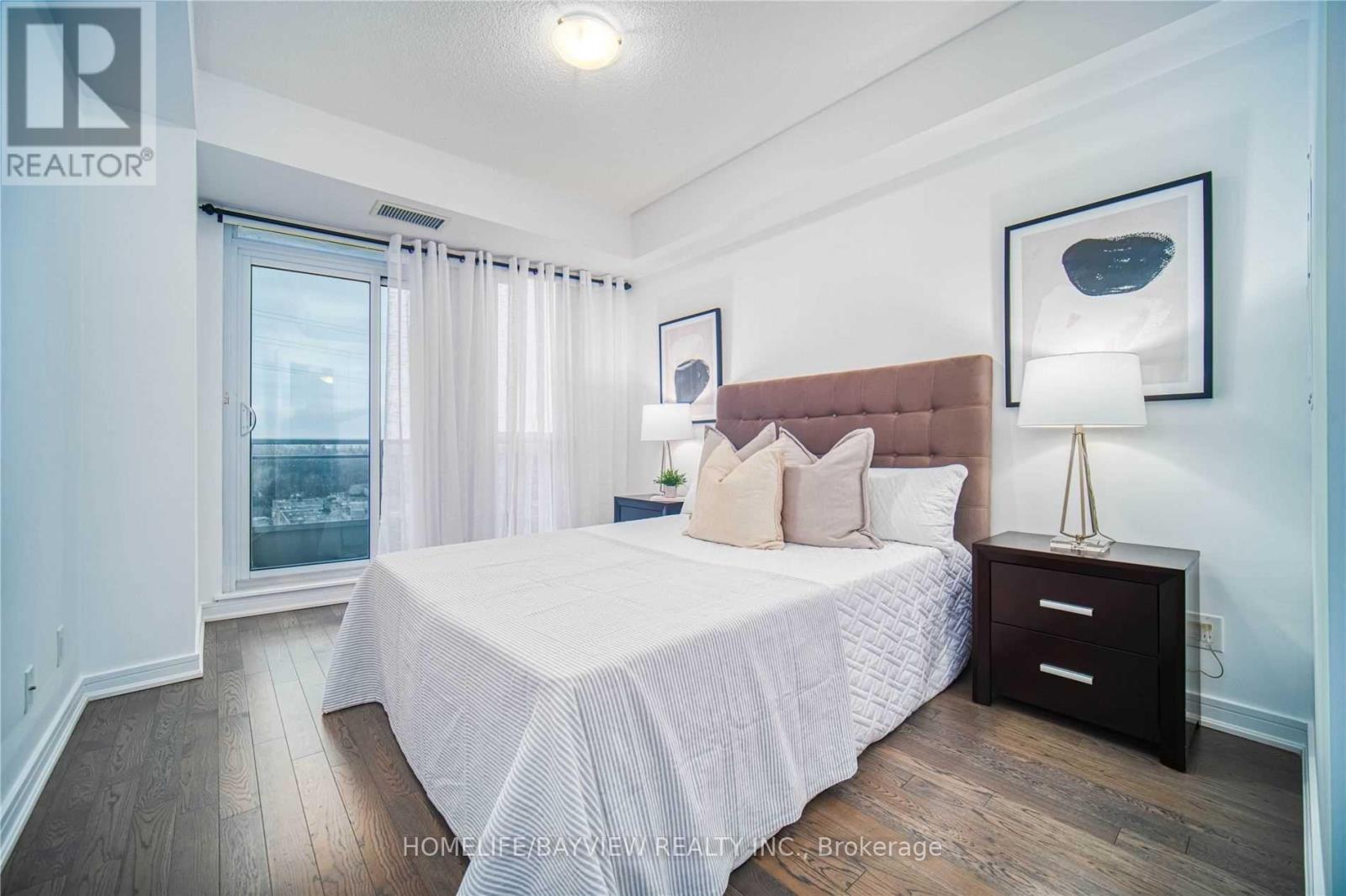 Property at 515 - 9201 YONGE STREET image 2