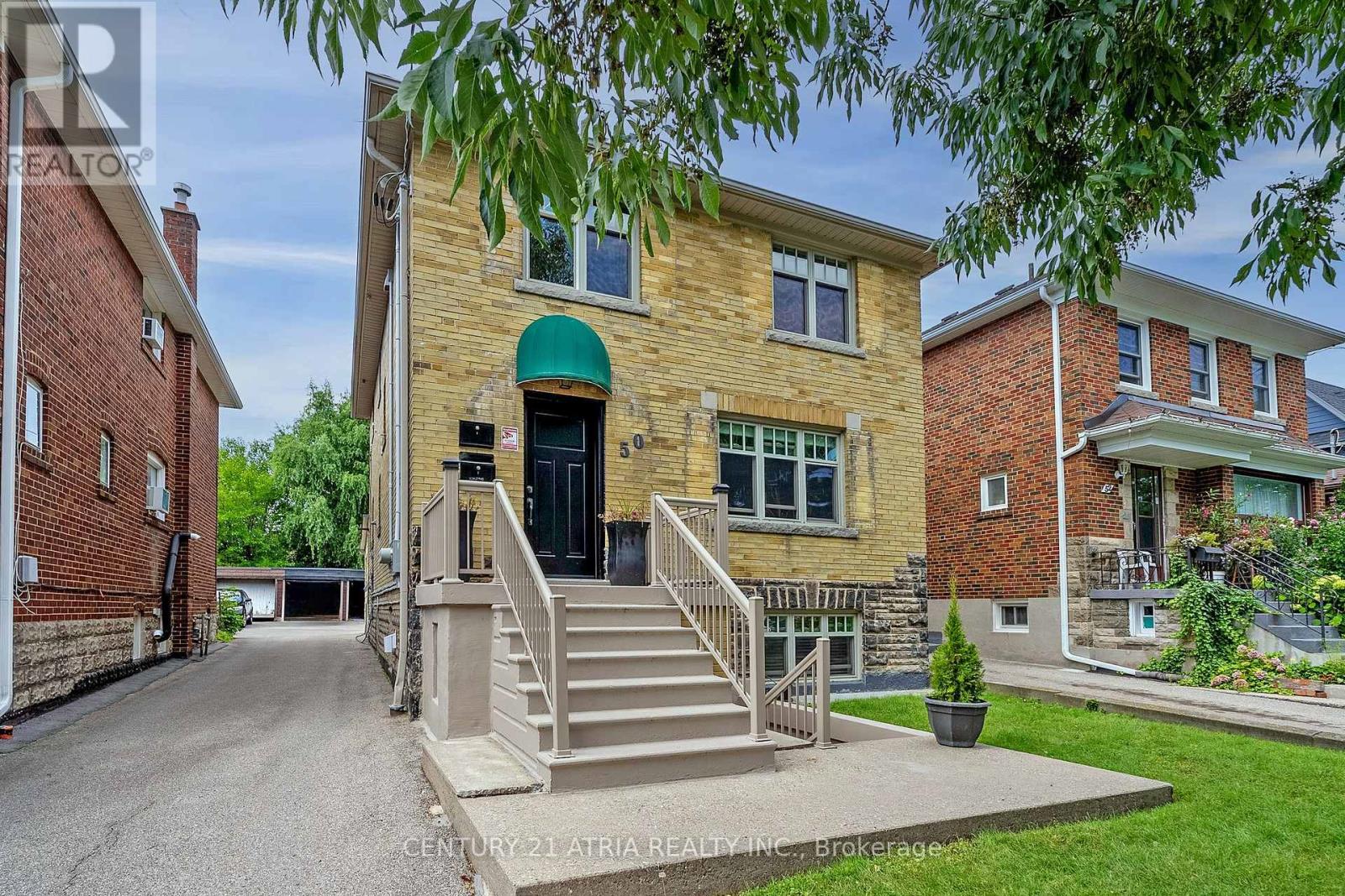 Property at 50 GEORGE STREET image 2