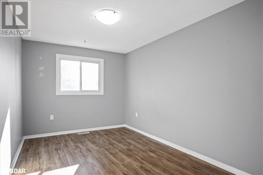 39 Laurie Crescent, Barrie, Ontario  L4M 6C7 - Photo 38 - 40663922