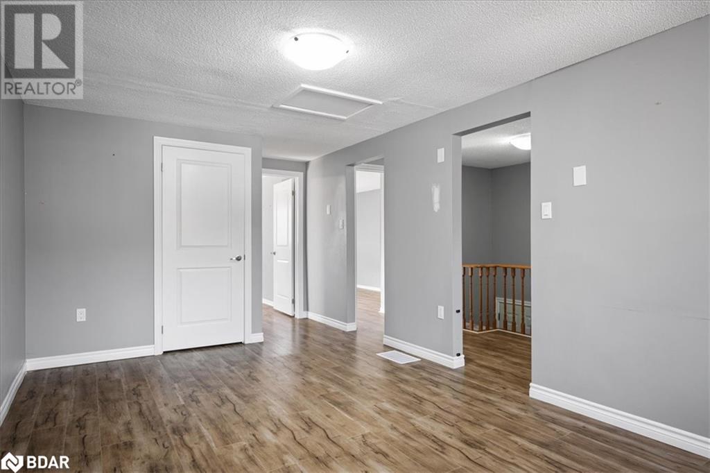 39 Laurie Crescent, Barrie, Ontario  L4M 6C7 - Photo 33 - 40663922