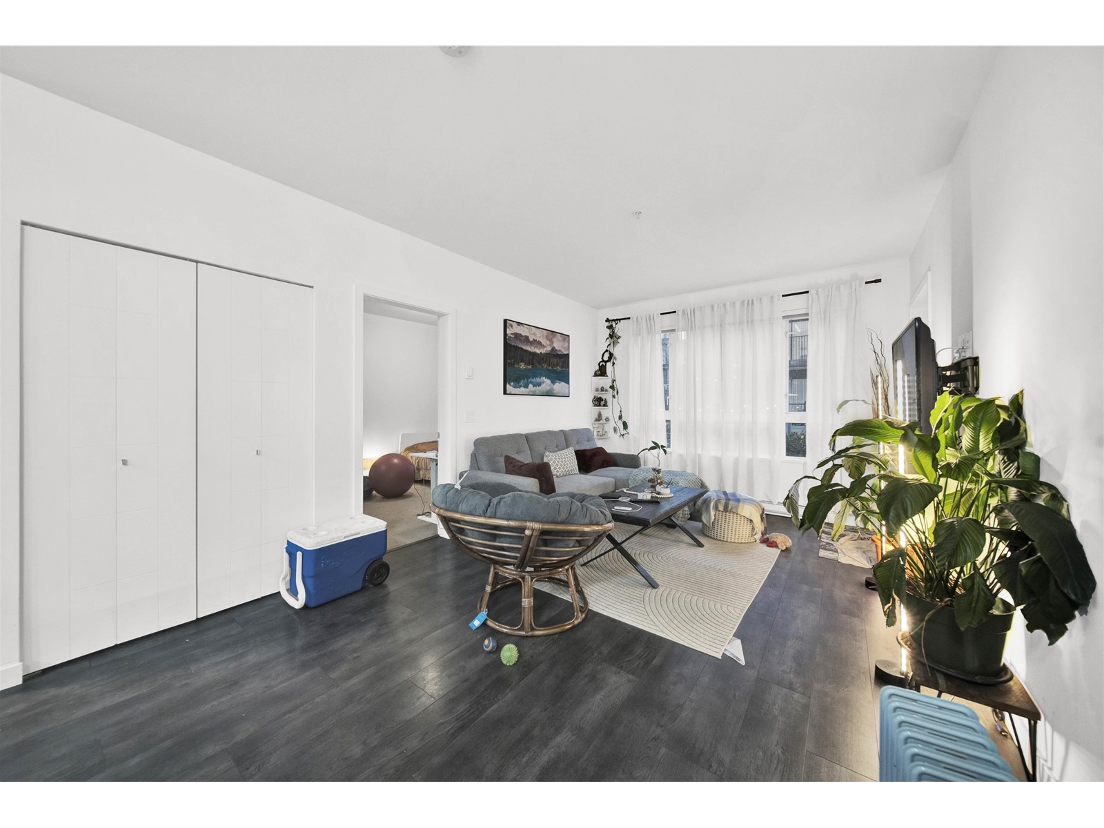 115 13963 105 Boulevard, Surrey, British Columbia  V3T 0M9 - Photo 3 - R2969535