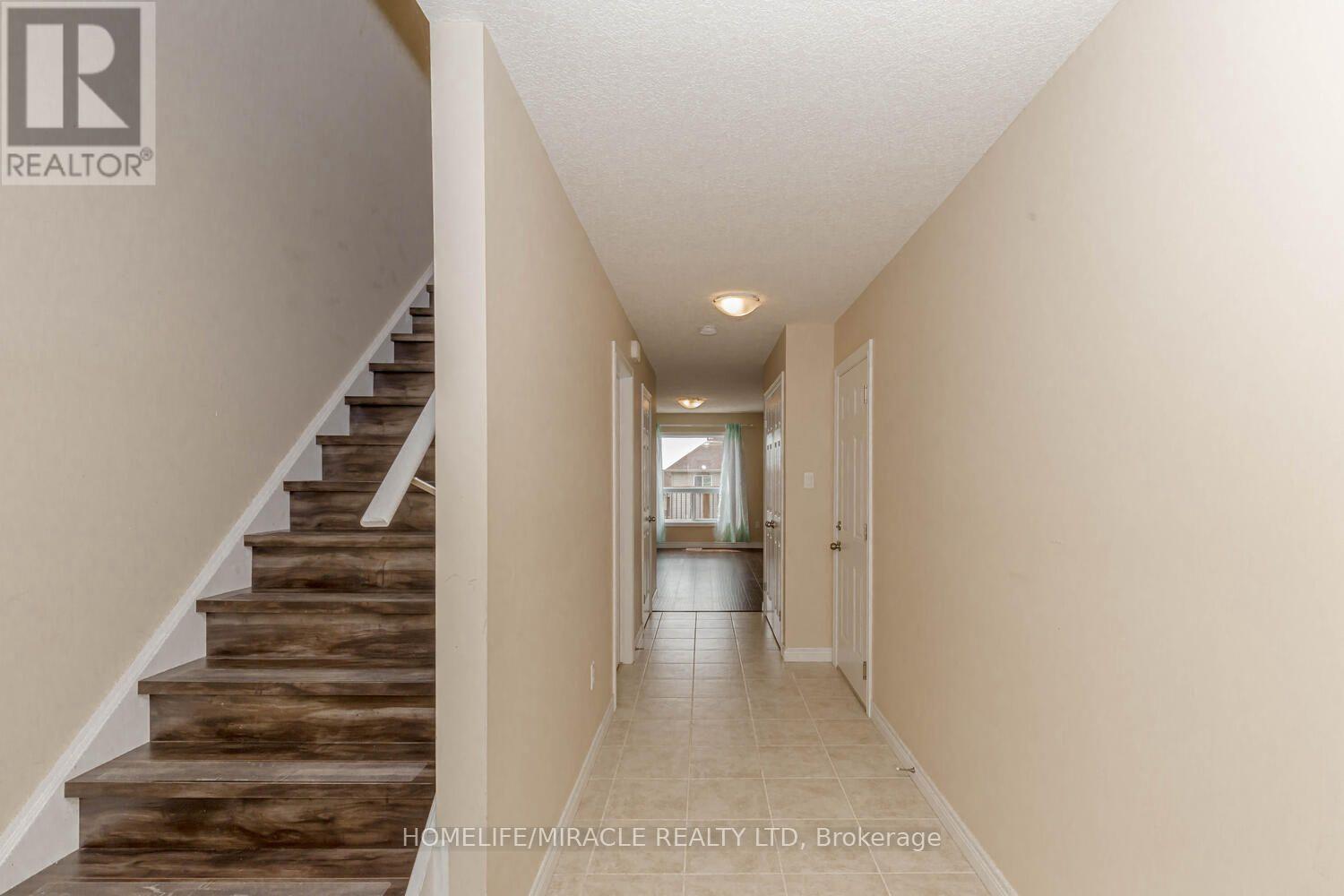 Property at 83 OAKES CRESCENT image 3